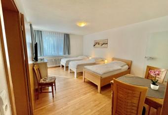 Apartment f  r vier has Balcony rooms