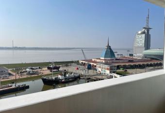 Weser-Traum has Balcony rooms