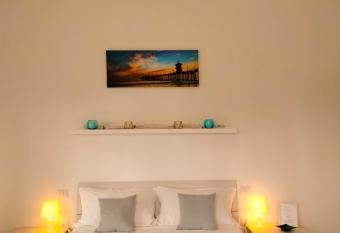 Villa Valentina Due stanze private con Bagno in comune has Balcony rooms