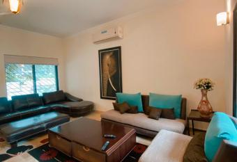 VILLA 008- 5BHK Villa with Pvt pool at Vagator by Goaround Homes has Smoking/Balcony rooms