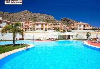 A little hidden garden - Pet frendly has Balcony rooms