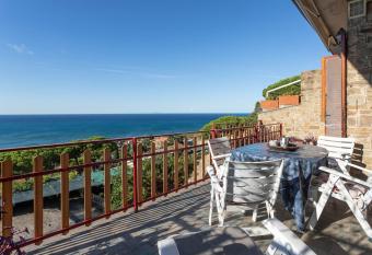 Casa Loriana has Balcony rooms