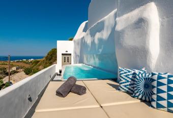 R  ver Caves allows 18 year olds to book a room