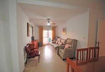 Laguna 3 dormitorios Acogedor has Balcony rooms