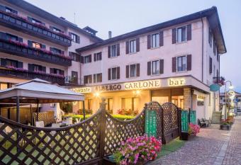 Hotel Carlone allows 18 year olds to book a room