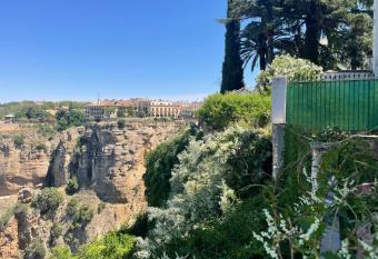 Apartamento Mondrag  n Ronda has Balcony rooms