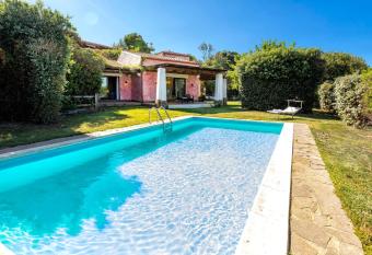 Villa Oleandro has Balcony rooms