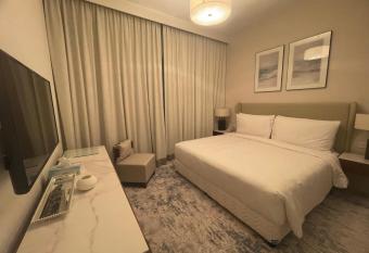 Luxurious 2 Bedroom Apartment - Address Beach Resort Fujairah has Balcony rooms