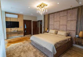 Aicha Villa has Balcony rooms