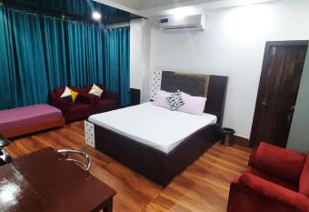 THE PALM SUITES , Incredible North East Tourism , Couples & Family has Balcony rooms