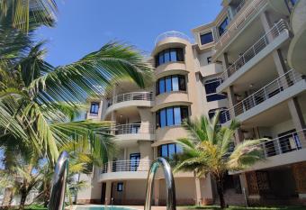 English Point Residence Beach Apartments Mombasa allows 18 year olds to book a room