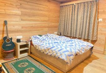 Norbu Thungkar Homestay has Balcony rooms