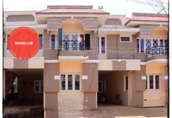 Silver Wood Holiday Inn has Balcony rooms