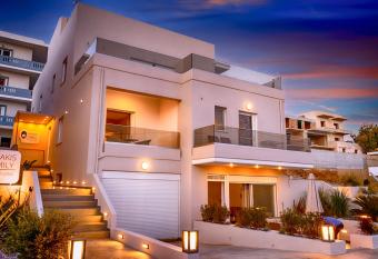 Vakakis Family Luxury Studios has Balcony rooms