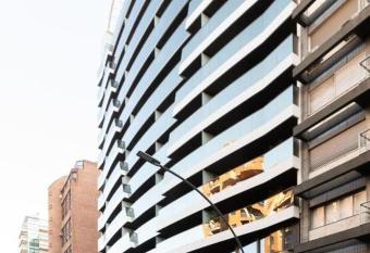 Comfort Center Inn allows 18 year olds to book a room