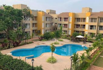 Luxury 2bhk near Anjuna beach has Balcony rooms