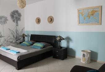 Tropical Leaves Sea view penthouse has Balcony rooms