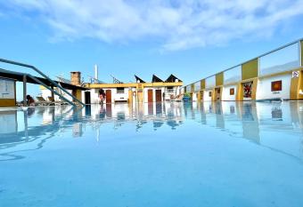 Estudio CS con Wifi gratuito y piscina comuna con vista en Puerto de la Cruz allows 18 year olds to book a room