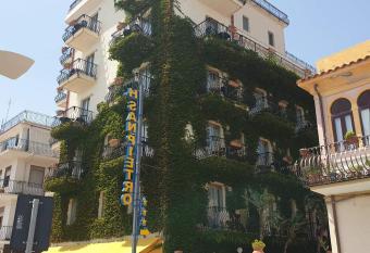 Hotel San Pietro has Balcony rooms