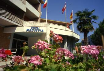 Hotel Helvetia has Balcony rooms