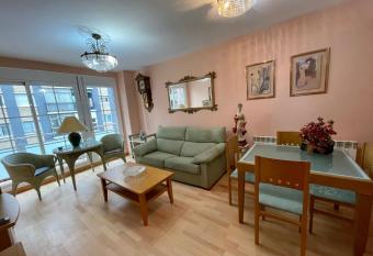 MIGUEL SERVET allows 18 year olds to book a room