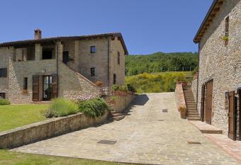 Lodole B&B has Balcony rooms