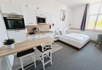 Best Boarding House allows 18 year olds to book a room