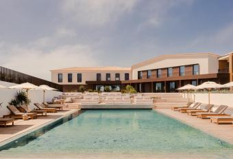 Aethos Ericeira allows 18 year olds to book a room