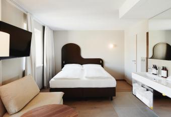 Boutique Hotel das Salz allows 18 year olds to book a room