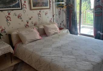                                                            allows 18 year olds to book a room