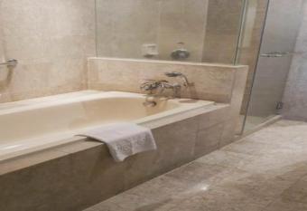 KL Rosemary Apartment at Berjaya Times Square has rooms with a private hot tub