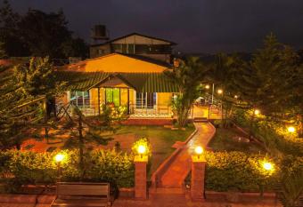 Lifeline Villas - Marvel Valley View 5Bhk With Private Pool,Surrounded by strawberry farms has Balcony rooms