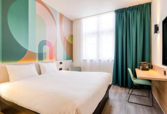 B&B HOTEL Hasselt allows 18 year olds to book a room