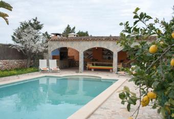 Can Salva has Balcony rooms