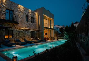 Capital Luxury Suites allows 18 year olds to book a room