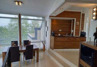 Villa Scalea has Balcony rooms