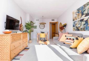 Apartamento El Ed  n by Altea Holiday Homes has Balcony rooms