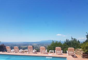 Bellavista Hotel & Osteria allows 18 year olds to book a room