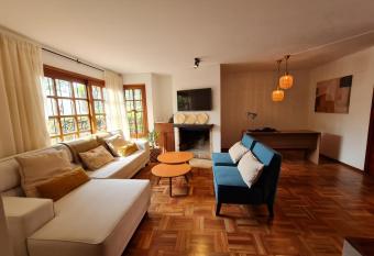 Casa Carrasco has Balcony rooms