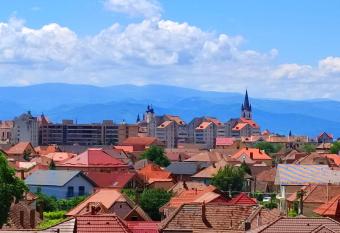 Flamingo allows 18 year olds to book a room