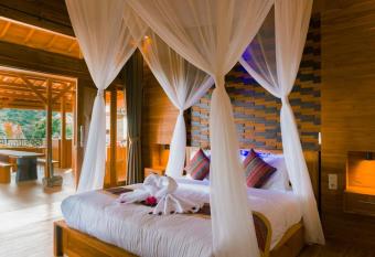 Villa Bukit Sing Sing has Balcony rooms