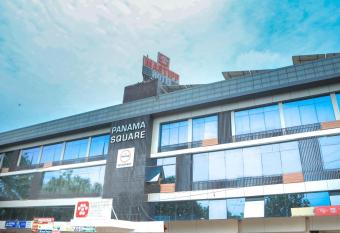 Mastiff Hotel Ankleshwar has Smoking rooms