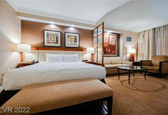 MGM signature tower 1 has rooms with a private hot tub