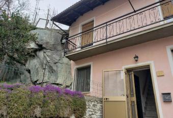 Ormea nel cuore has Balcony rooms