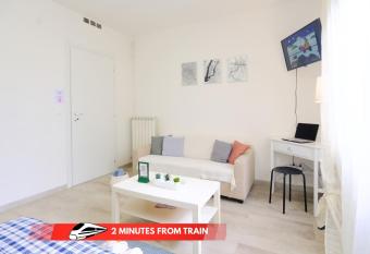 UDINE 2 minuti dal treno has Balcony rooms