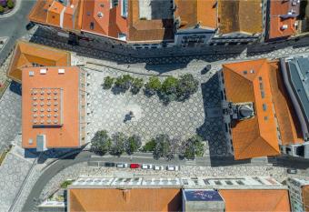 Teatro Studios 4 allows 18 year olds to book a room