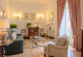 Palazzo Belmonte allows 18 year olds to book a room