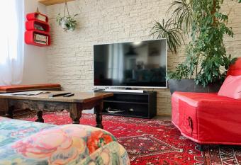 Chez Jules T3 2 bedrooms #DA has Balcony rooms