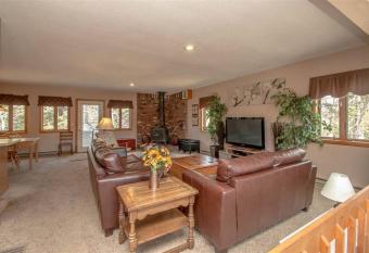 Relaxing Riverside Retreat - StoryLand, Attitash, North Conway has Balcony rooms