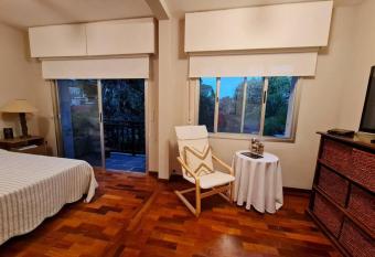 Hermosa habitaci  n en apartamento en Carrasco - Comparte Apartamento conmigo has Balcony rooms